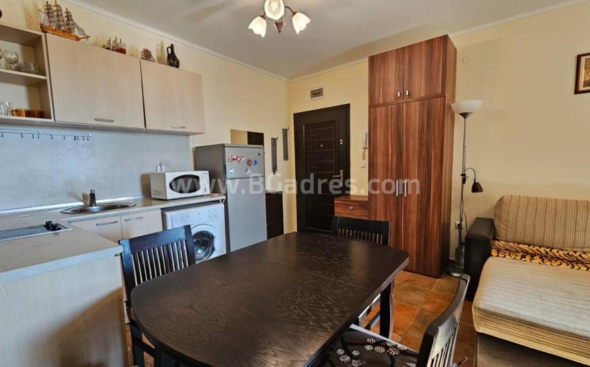 Тристаен апартамент в комплекса Аполон І №4379