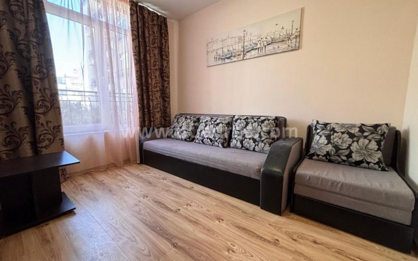 Apartment in the Dawn Park complex І №4670