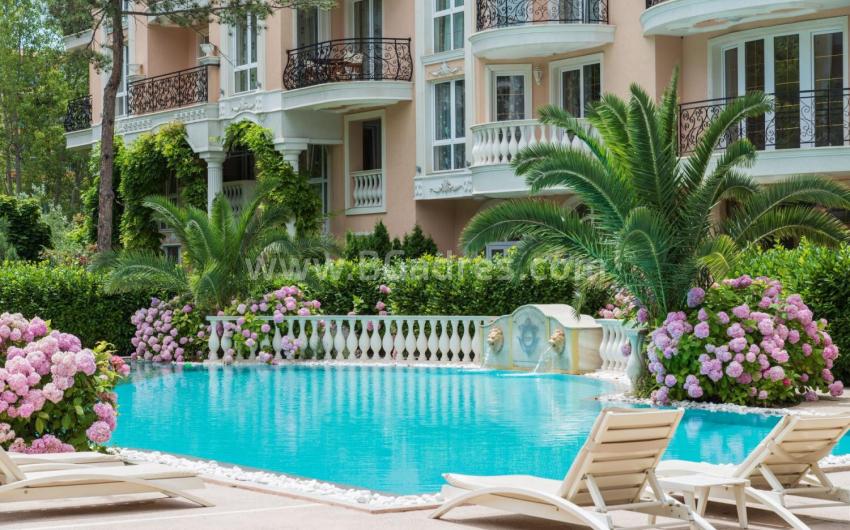 Квартира с парковкой на Солнечном Берегу І №4572