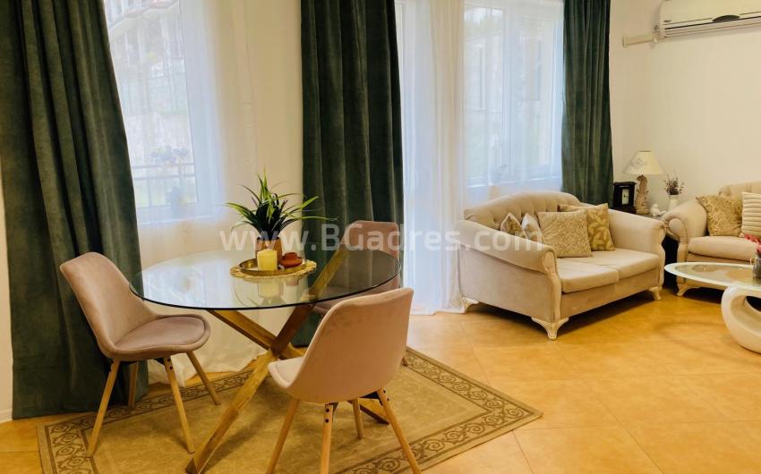 Renovated two bedroom apartment І №2904