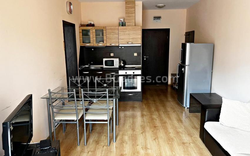 One bedroom apartment 300 meters away from the beach І №3275