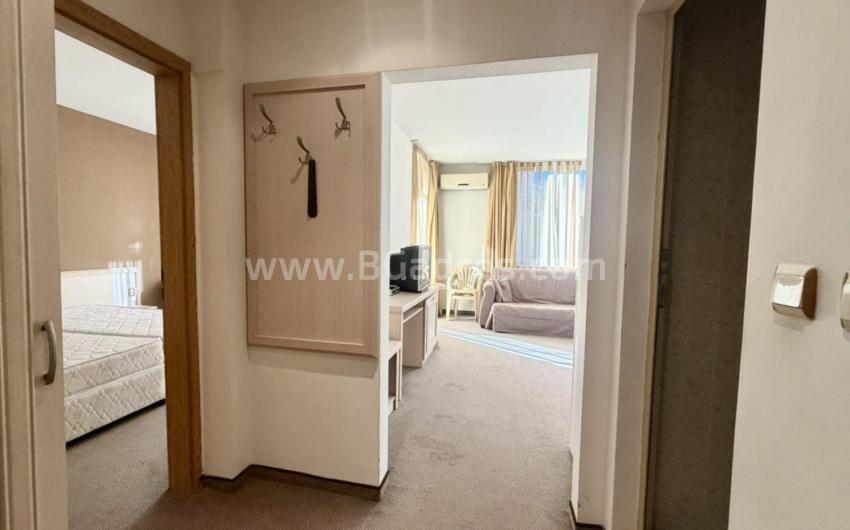 Apartment at a bargain price on the seaside І №4538