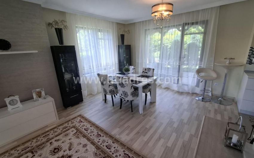 Дом в комплексе Виктория Роял Гарден І №4850