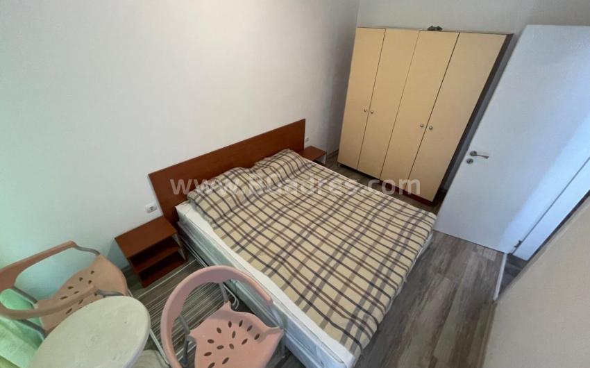 Apartment with a garage on the first line in Pomorie І No. 2675