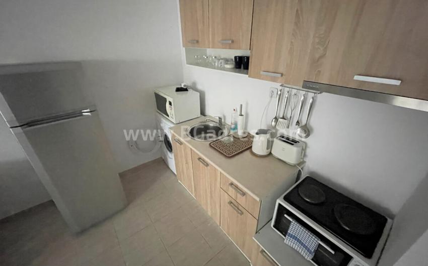 One-bedroom apartment near the beach in Sveti Vlas | No. 2234