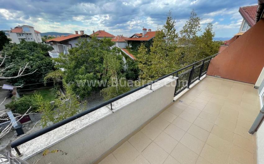 Spacious penthouse in Chernomorets I №2591