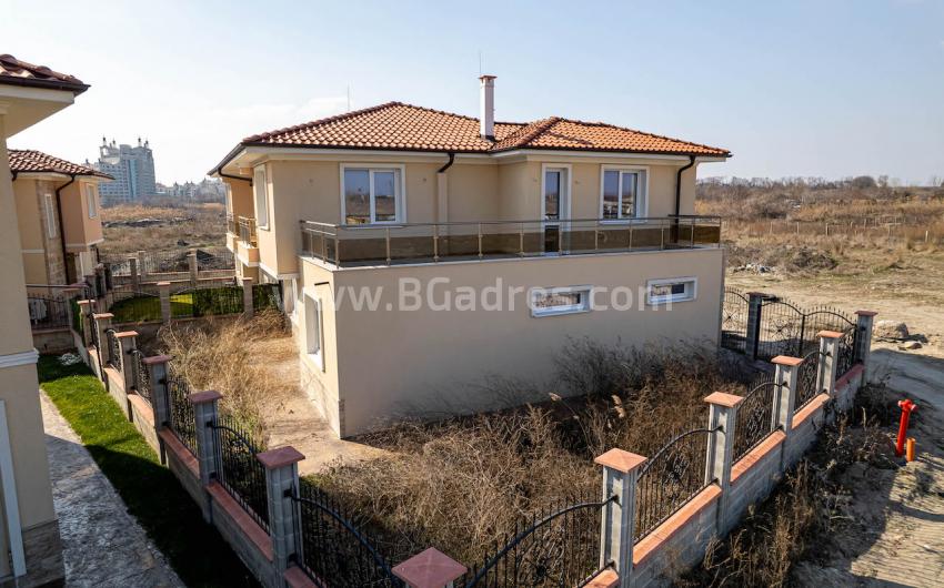 A new house for year-round living in Pomorie І №2887