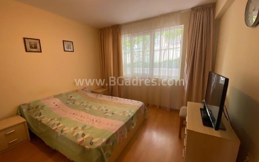 Cheap two bedroom apartment on the seaside І №3222