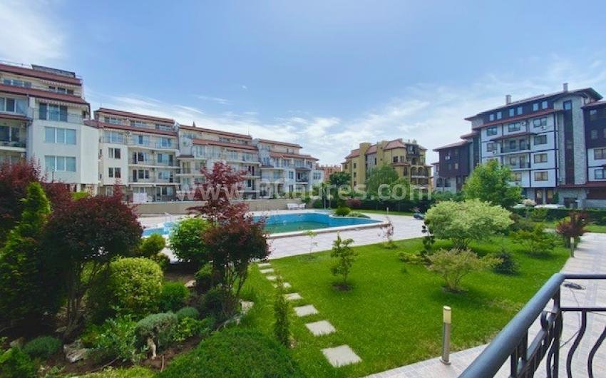 Cheap two bedroom apartment on the seaside І №3222