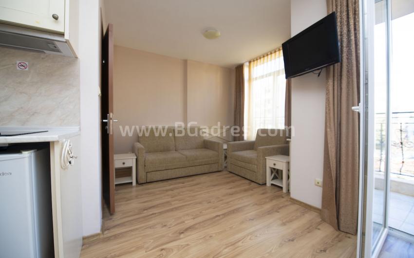 One-bedroom apartment in Down Park complex | №2263