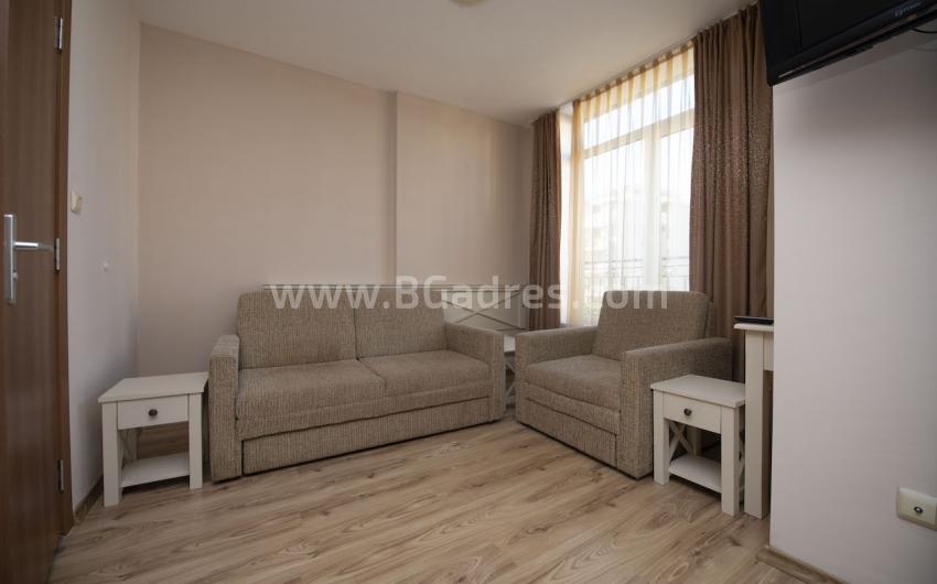 One-bedroom apartment in Down Park complex | №2263