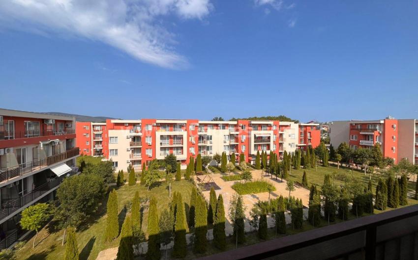 Квартира в комплексе Холидей Форт І №4504