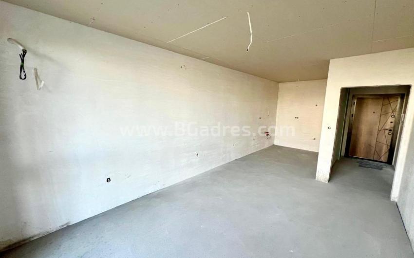 Two-bedroom apartment with a garage in Sarafovo І №3873