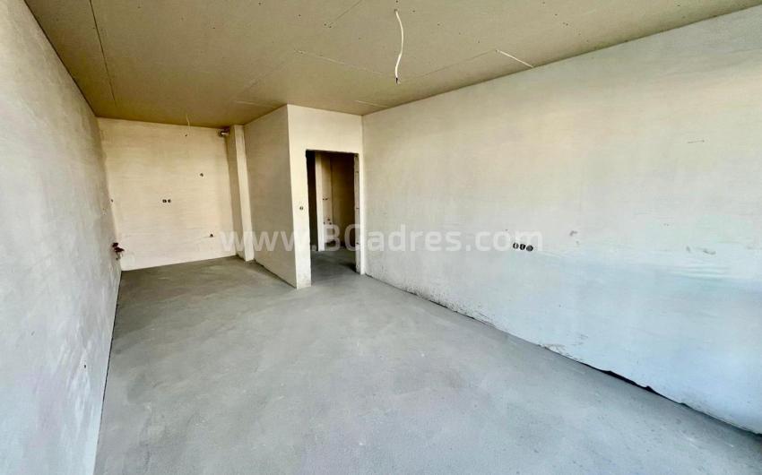 Two-bedroom apartment with a garage in Sarafovo І №3873