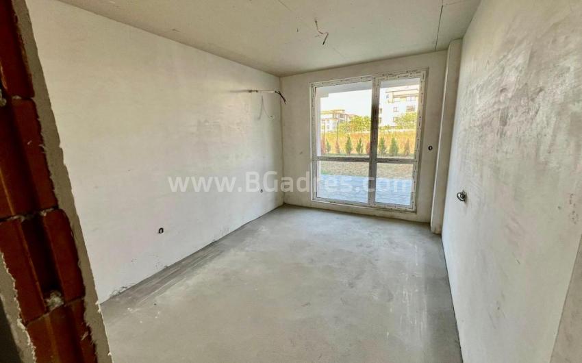 Two-bedroom apartment with a garage in Sarafovo І №3873