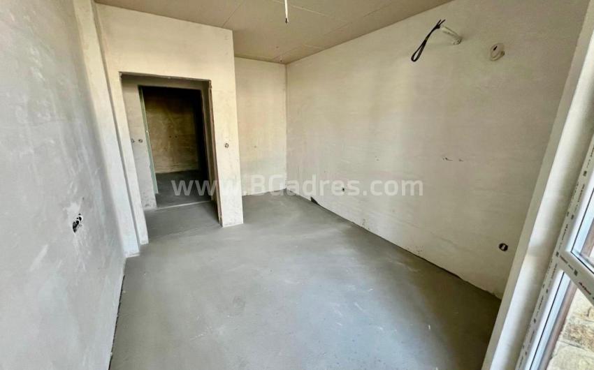 Two-bedroom apartment with a garage in Sarafovo І №3873