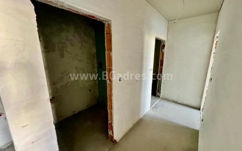 Two-bedroom apartment with a garage in Sarafovo І №3873