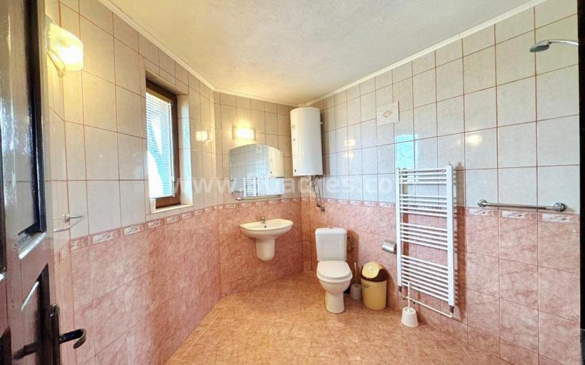 Haus im Dorf Bata І №4613