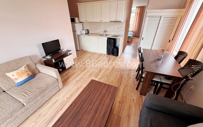 Apartment in the Dawn Park complex І №4803