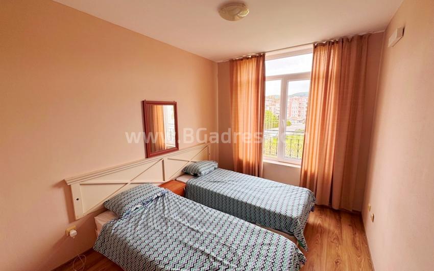 Apartment in the Dawn Park complex І №4803