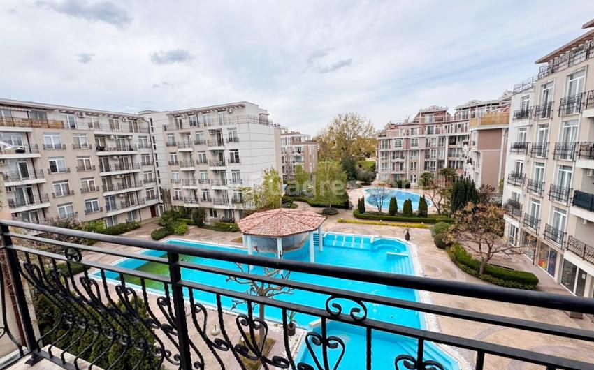 Apartment in the Dawn Park complex І №4803