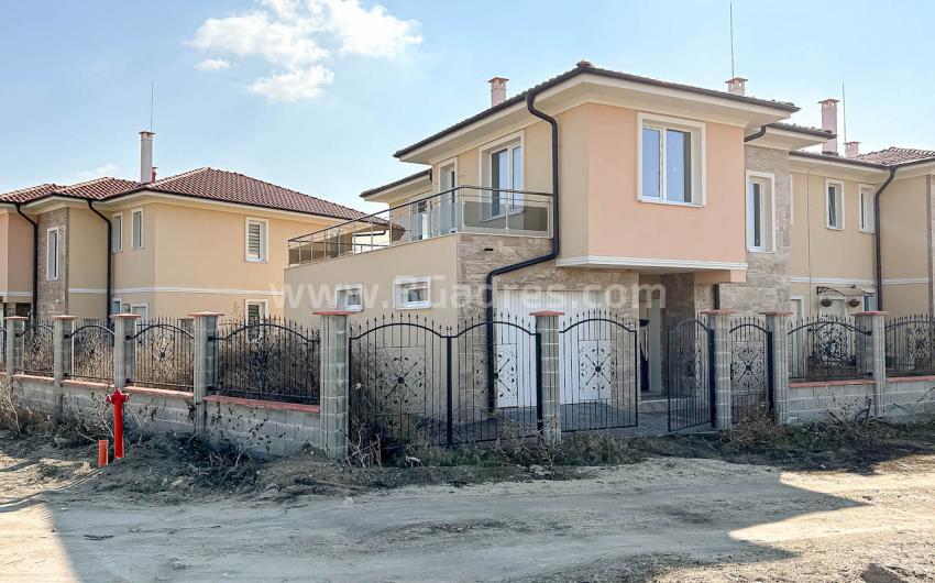 Neues Haus für einen dauerhaften Wohnsitz in Pomorie І №2887