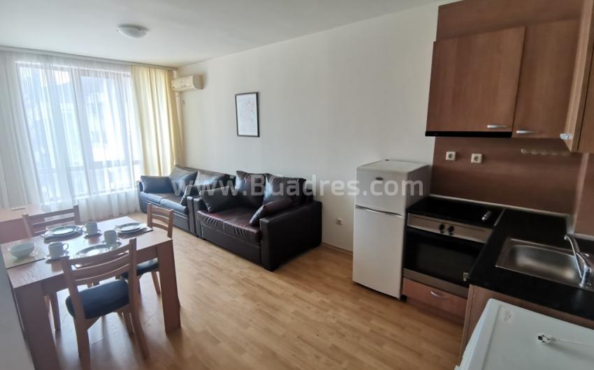 Inexpensive apartment in Saint Vlas | No. 2066