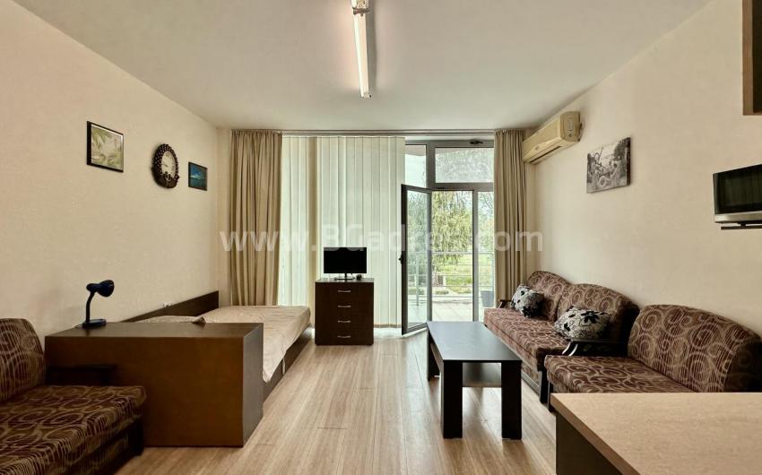 Студия в центре Солнечного Берега І №4414