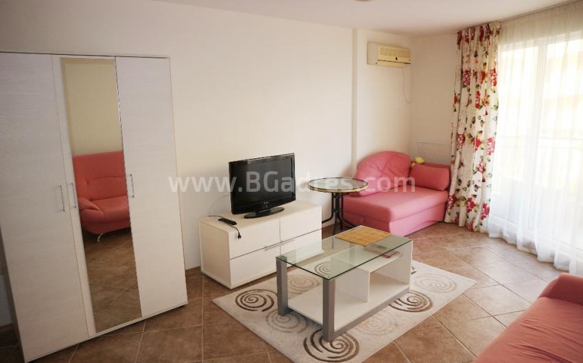 Large studio with sea view in Aheloy | No. 2076