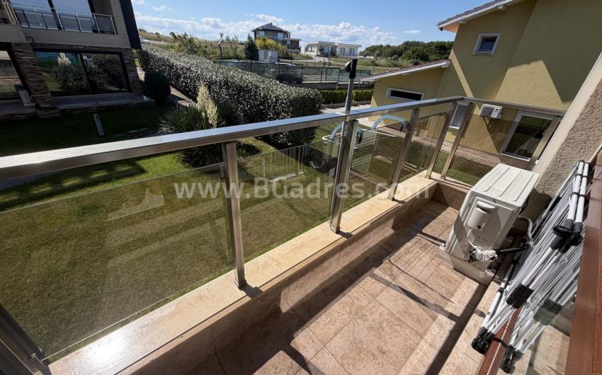 Sea view apartment in Chernomorets І №4805