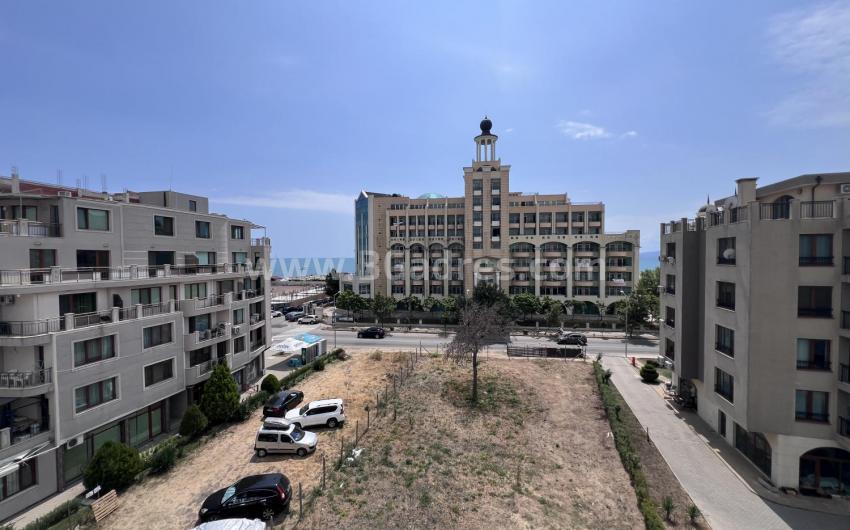 Апартамент в жилищна сграда в Поморие І №4321