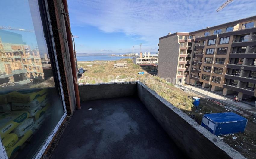 Апартамент в жилищна сграда в Поморие І №4502