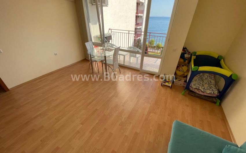 Large studio with sea view І No. 2492