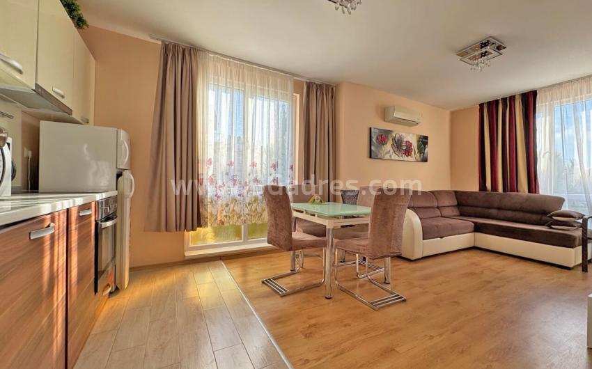 Квартира в комплексе Мессембрия Палас І №4565