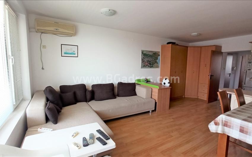 Голям апартамент с морска панорама в Сарафово I №2410
