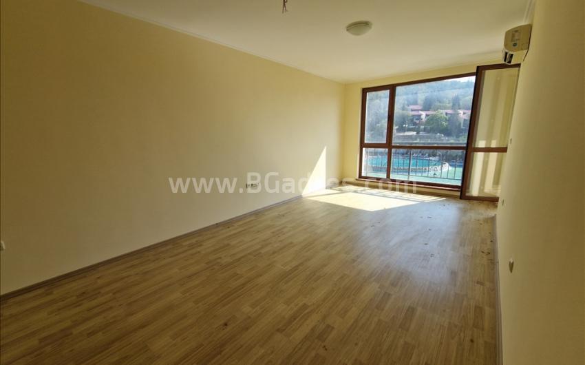 Cheap apartment on the seaside І №3794