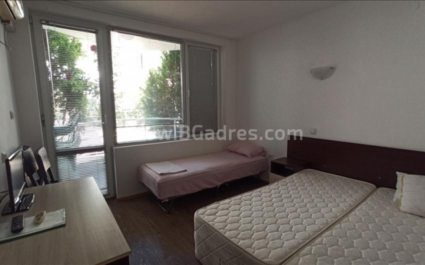 Inexpensive studio in Sarafovo I №2408