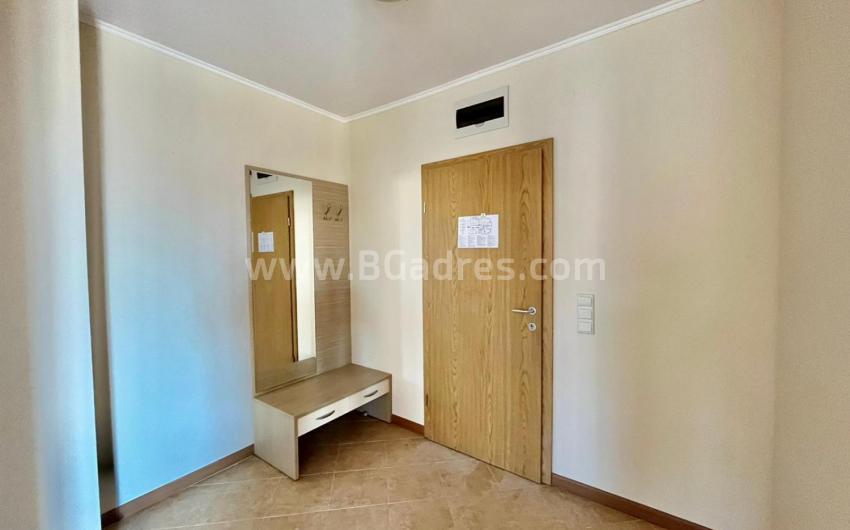 Three-room apartment in Royal Sun I №2403