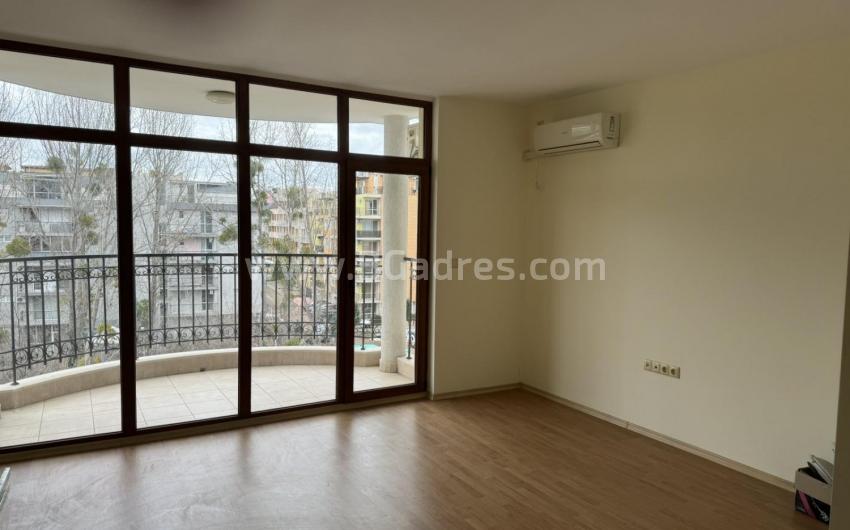 Two-bedroom apartment with sea views in Nessebar