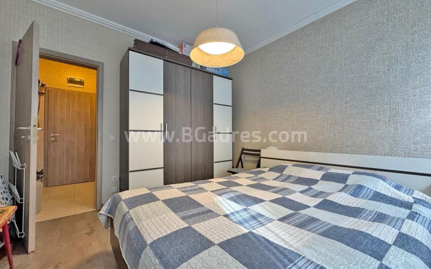 Apartment with a courtyard in the VIP Park complex І №4745