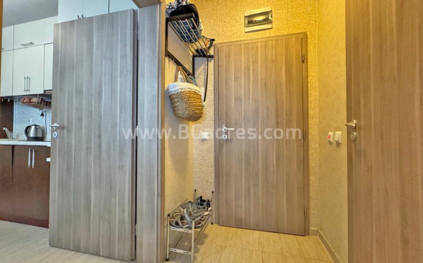 Apartment with a courtyard in the VIP Park complex І №4745