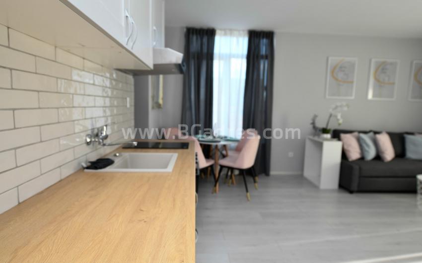 Apartment with new furniture at the seaside І №2776
