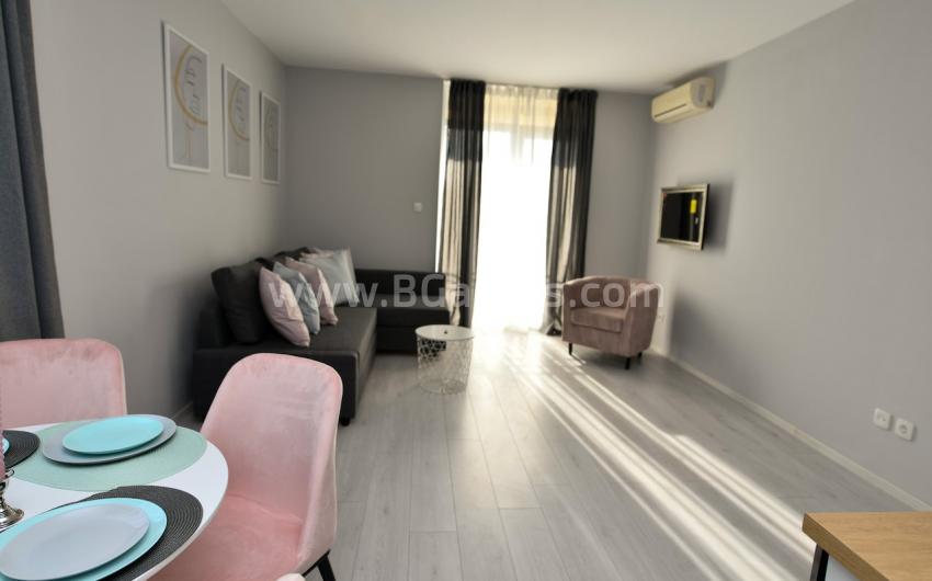 Apartment with new furniture at the seaside І №2776