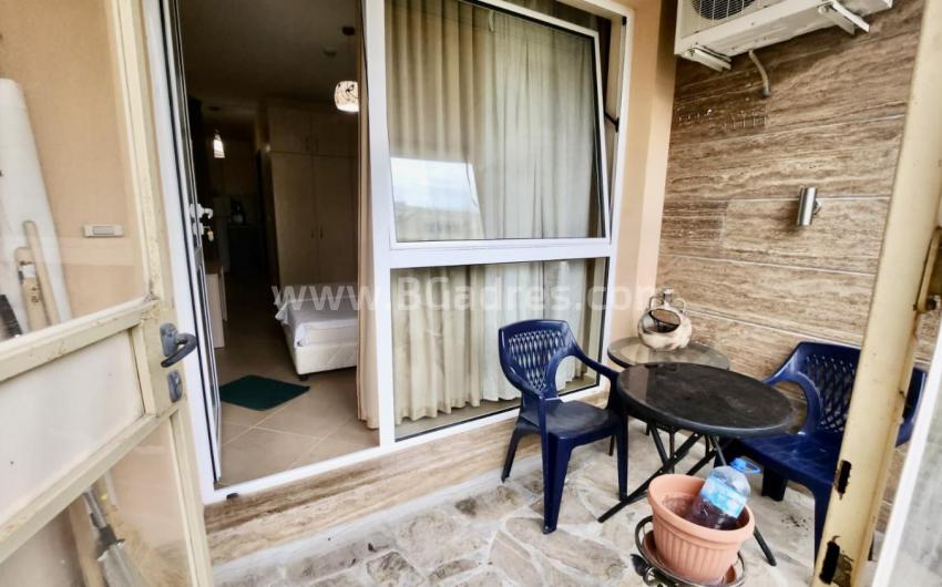 Studio with a patio at a bargain price І №2906