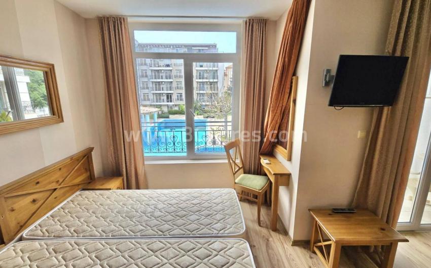 Apartment in the Dawn Park complex І №4710
