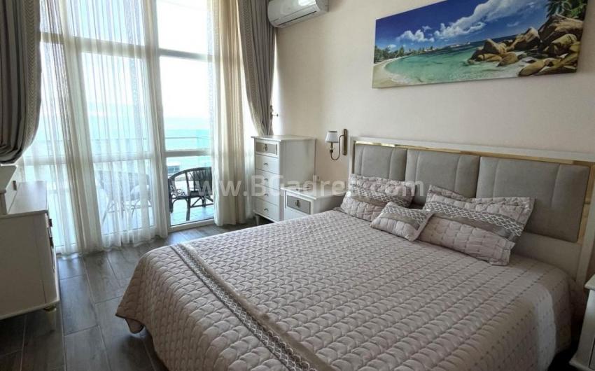 Sea view apartment in Nessebar І №3847