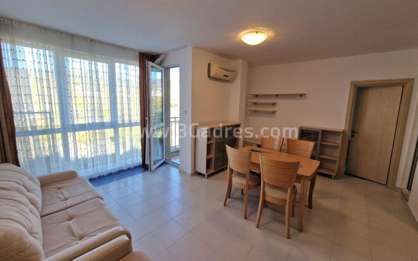 Apartment with low maintenance fee in St. Vlas І №3906