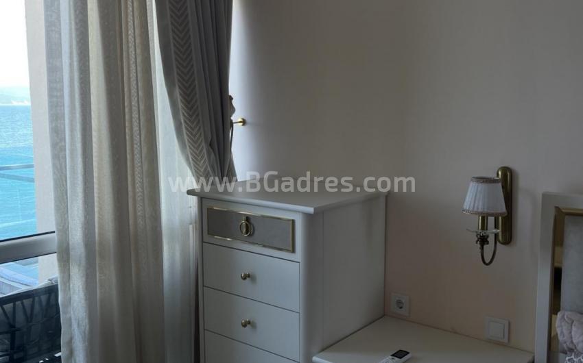 Sea view apartment in Nessebar І №3847