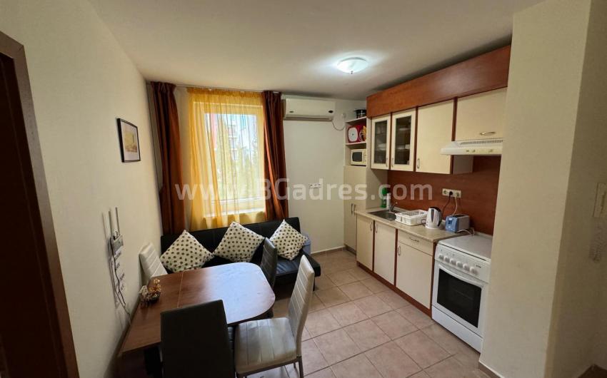 Cheap 2 bedroom apartment on the seaside І №3497