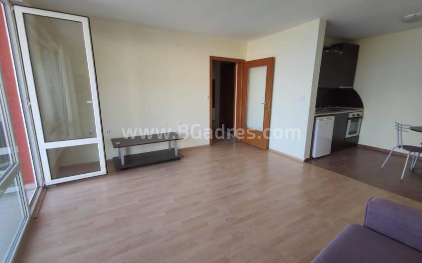 Apartment with frontal sea view I №2414